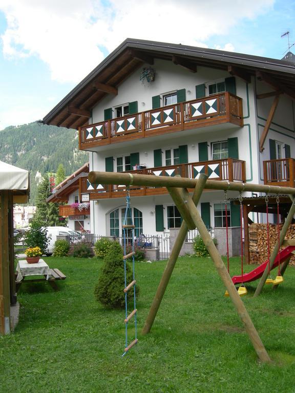Cesa Stefi Apartment Canazei Exterior foto